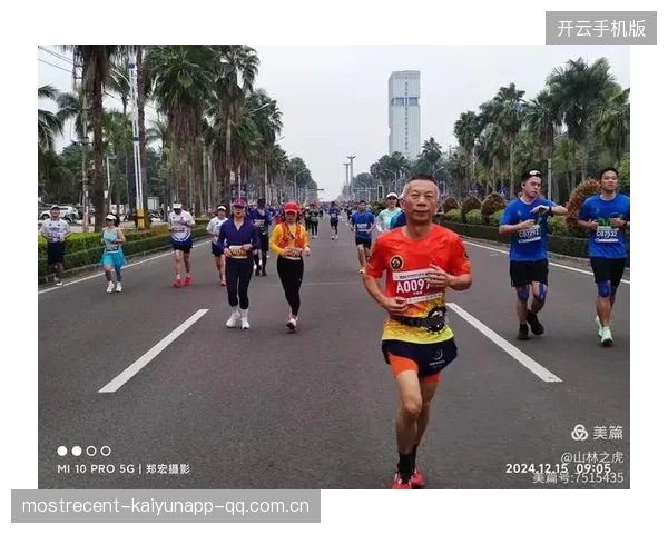 马拉松训练新突破！增加坡度跑，全面提升耐力表现引领跑者新风尚